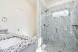 2827 Pne Est Ln, Houston, TX 77014 - Photo 18
