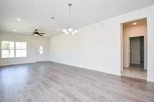 2827 Pne Est Ln, Houston, TX 77014 - Photo 8