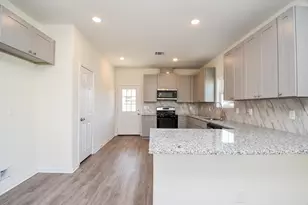 2827 Pne Est Ln, Houston, TX 77014 - Photo 10