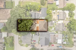 215 Caplin St, Houston, TX 77022 - Photo 28