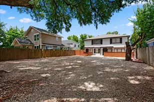 215 Caplin St, Houston, TX 77022 - Photo 20