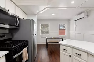 215 Caplin St, Houston, TX 77022 - Photo 12