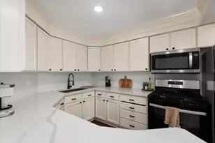 215 Caplin St, Houston, TX 77022 - Photo 14