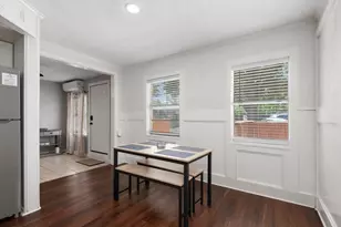 215 Caplin St, Houston, TX 77022 - Photo 10