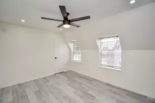 2643 Marilee Ln, Houston, TX 77057 - Photo 24