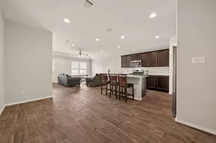 831 Petunia Falls Ln, Rosharon, TX 77583 - Photo 10