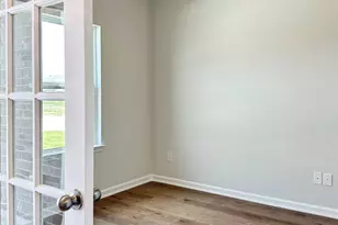 759 Red Mulberry St, La Marque, TX 77568 - Photo 2