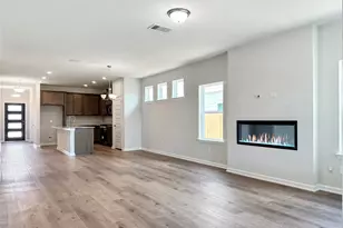 759 Red Mulberry St, La Marque, TX 77568 - Photo 4