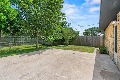 7009 Youpon Drive, Galveston, TX 77551 - Photo 36