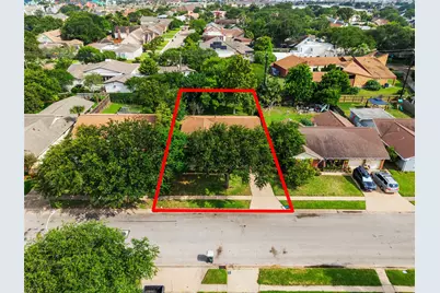 7009 Youpon Drive, Galveston, TX 77551 - Photo 4