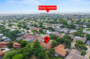 7009 Youpon Dr, Galveston, TX 77551 - Photo 46