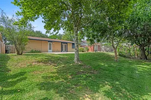 7009 Youpon Dr, Galveston, TX 77551 - Photo 38