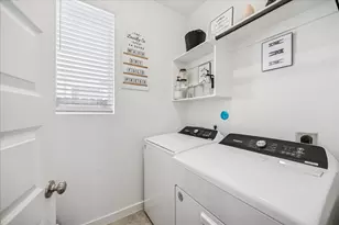 5547 Madden Ln, Houston, TX 77048 - Photo 14