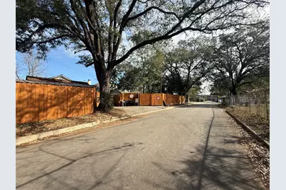 412 Waco Street, Conroe, TX 77301 - Photo 36