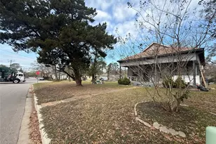 412 Waco St, Conroe, TX 77301 - Photo 24