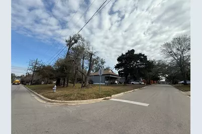 412 Waco Street, Conroe, TX 77301 - Photo 30