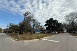 412 Waco St, Conroe, TX 77301 - Photo 30