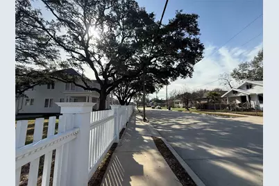 412 Waco Street, Conroe, TX 77301 - Photo 40