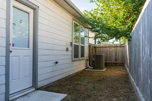 10222 Clearwick St, Houston, TX 77034 - Photo 24