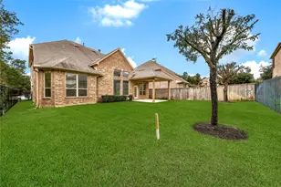 27 Waterfall Way, Tomball, TX 77375 - Photo 28