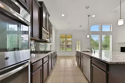 27 Waterfall Way, Tomball, TX 77375 - Photo 8