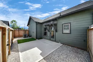 7711 Longmire Rd, Conroe, TX 77304 - Photo 4