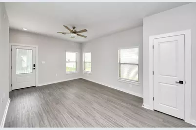 7711 Longmire Road #46, Conroe, TX 77304 - Photo 18