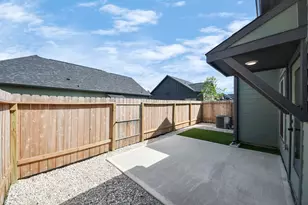 7711 Longmire Rd, Conroe, TX 77304 - Photo 40