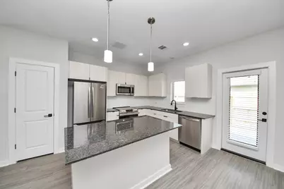 7711 Longmire Road #46, Conroe, TX 77304 - Photo 8