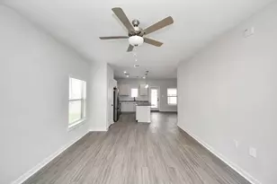 7711 Longmire Rd, Conroe, TX 77304 - Photo 16