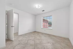 11002 Bradford Way Dr, Houston, TX 77075 - Photo 10