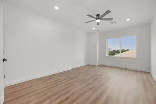 117 Capetown Ln, Conroe, TX 77356 - Photo 26