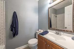 622 N 13th St, La Porte, TX 77571 - Photo 14