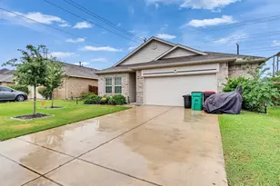 8719 Willet St, Baytown, TX 77521 - Photo 2