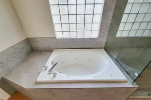 5710 Cornish St, Houston, TX 77007 - Photo 10