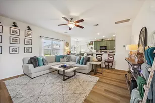 5127 Misty Ln, Bacliff, TX 77518 - Photo 2
