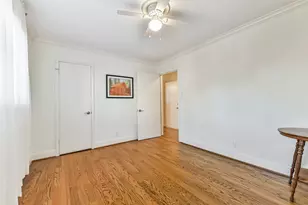 1510 Saxony Ln, Houston, TX 77058 - Photo 16