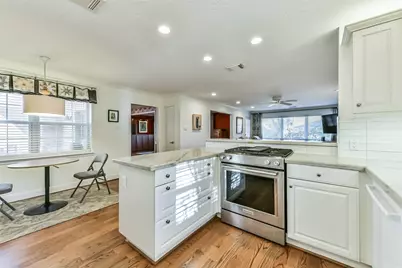 1510 Saxony Lane, Houston, TX 77058 - Photo 8