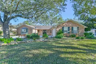 1510 Saxony Ln, Houston, TX 77058 - Photo 1