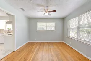 5025 Hazelton St, Houston, TX 77035 - Photo 12