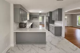 5025 Hazelton St, Houston, TX 77035 - Photo 14
