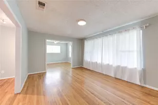 5025 Hazelton St, Houston, TX 77035 - Photo 6
