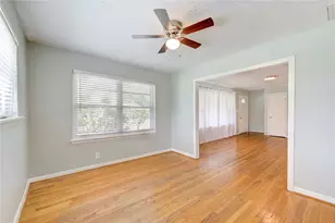 5025 Hazelton St, Houston, TX 77035 - Photo 8