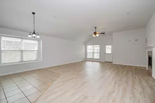 11218 Royal Sands Ct, Houston, TX 77088 - Photo 16