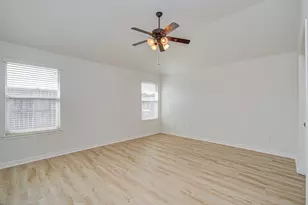 11218 Royal Sands Ct, Houston, TX 77088 - Photo 34