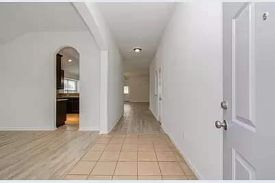 11218 Royal Sands Court, Houston, TX 77088 - Photo 4