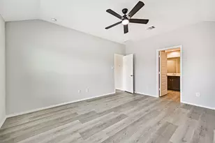 3930 Hawaiian Ct, Baytown, TX 77521 - Photo 10