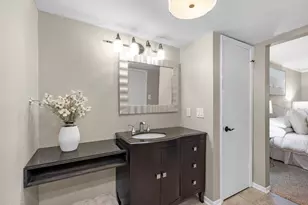 7575 Katy Fwy, Houston, TX 77024 - Photo 16