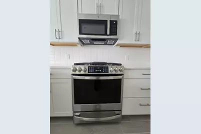 8338 Bay Oaks Drive, Baytown, TX 77523 - Photo 32