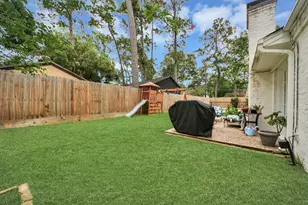 10115 Holly Springs Dr, Houston, TX 77042 - Photo 16